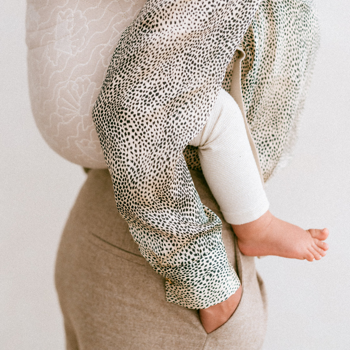 Up&Go baby carrier - Beige