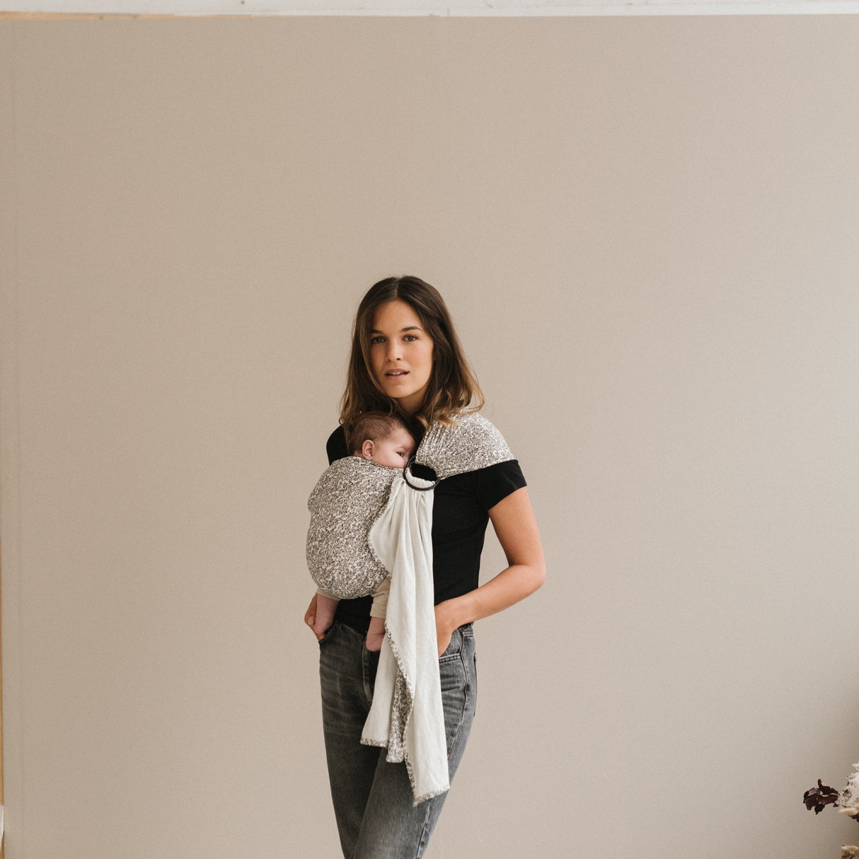 Sling Flow baby carrier