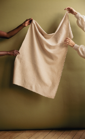 CONSEILS - Le cadeau de naissance idéal : la couverture bébé personnalisée