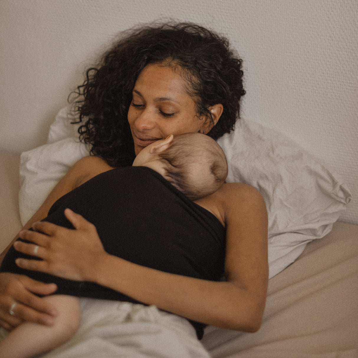 Bandeau peau a peau Easy Lover black Studio Romeo